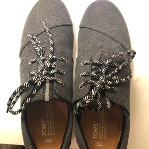 TOMS tennis shoes